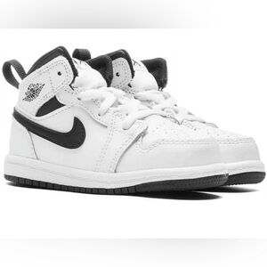 Nike Kids White and Tan Sneakers